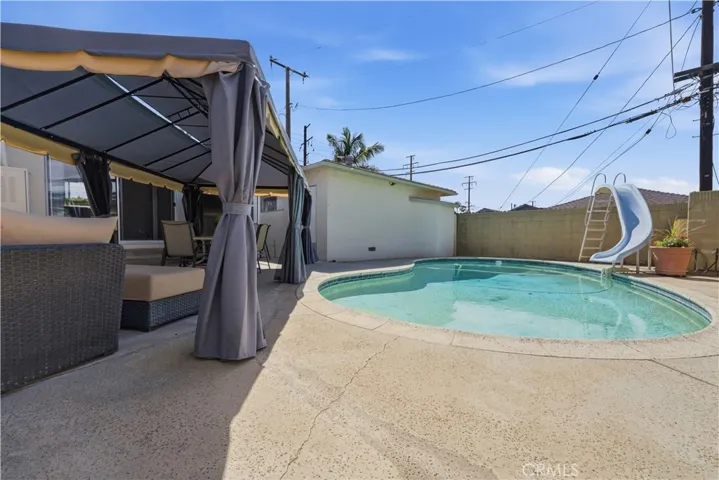 285 W Covina, Covina, California 91722