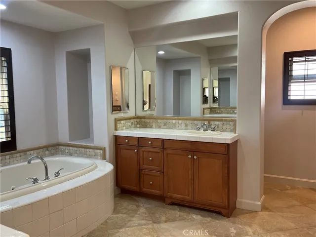27 Tree Clover, Irvine, California 92618