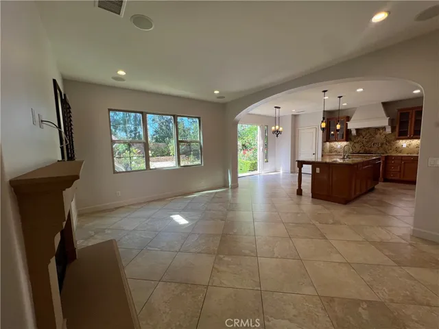 27 Tree Clover, Irvine, California 92618