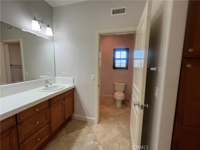27 Tree Clover, Irvine, California 92618
