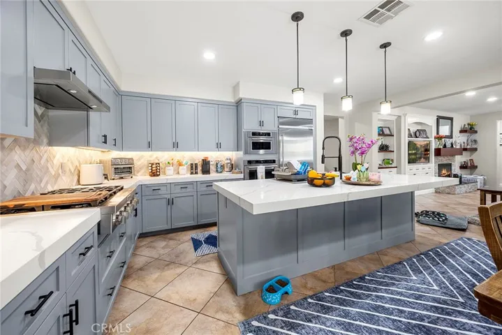 7547 Soaring Bird Court, Eastvale, California 92880