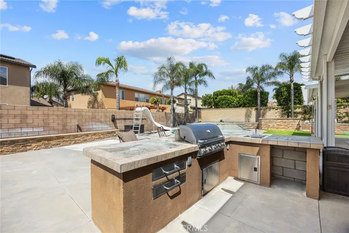 7547 Soaring Bird Court, Eastvale, California 92880