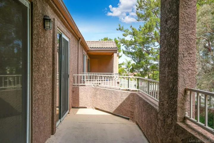 2275 Del Mar Way 306, Corona, California 92882