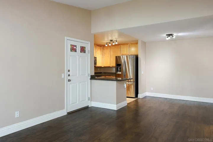 2275 Del Mar Way 306, Corona, California 92882