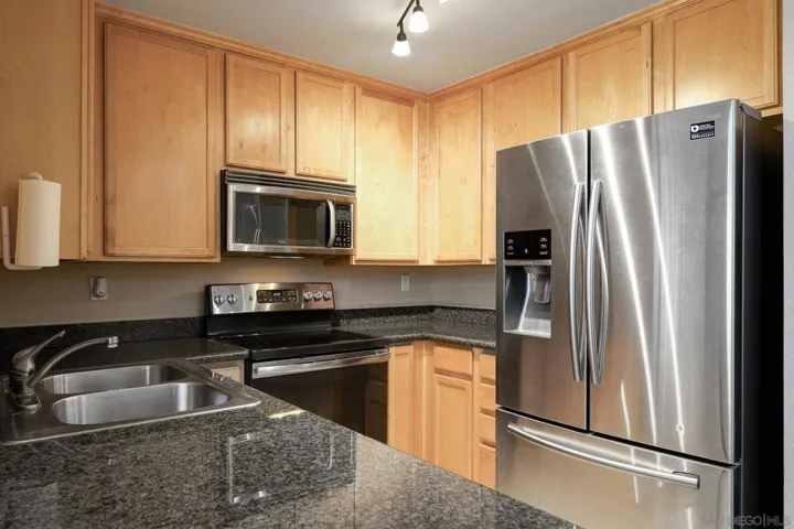 2275 Del Mar Way 306, Corona, California 92882