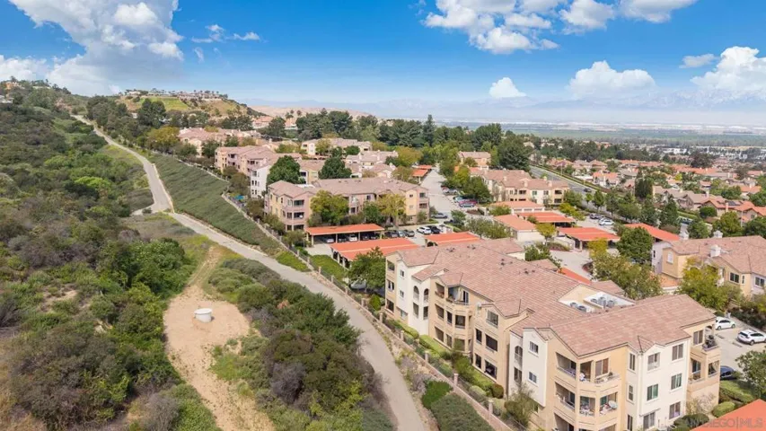 2275 Del Mar Way 306, Corona, California 92882