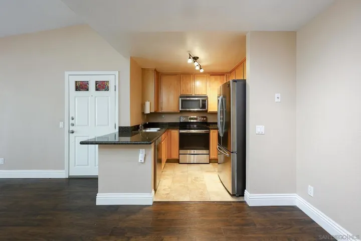2275 Del Mar Way 306, Corona, California 92882