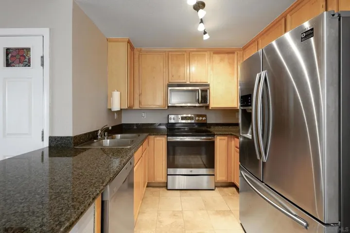 2275 Del Mar Way 306, Corona, California 92882