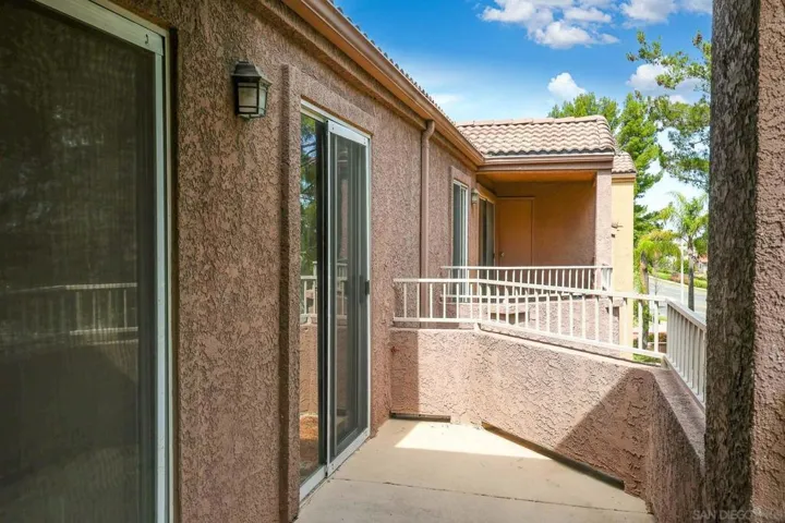 2275 Del Mar Way 306, Corona, California 92882