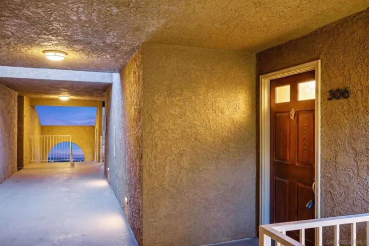 2275 Del Mar Way 306, Corona, California 92882