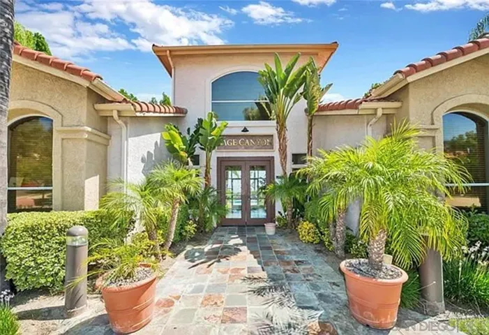 2275 Del Mar Way 306, Corona, California 92882
