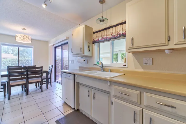 44703DeCoronadoDrive,Indio-11