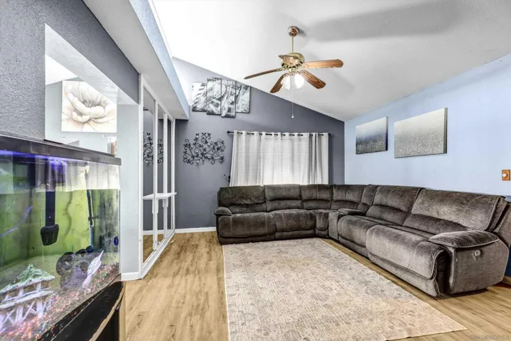 8529 Snow White, El Cajon, California 92021