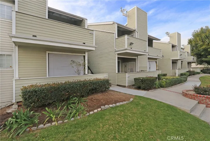 777 S Citrus, Azusa, California 91702