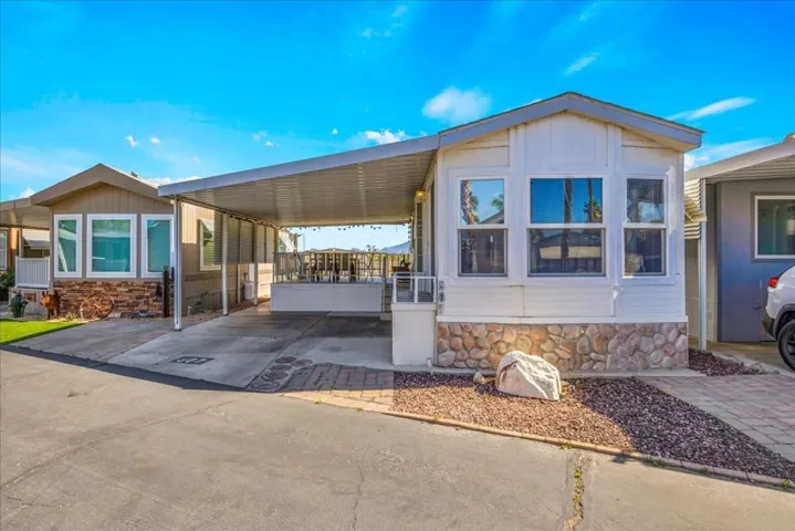 63-LOT 307 (4)