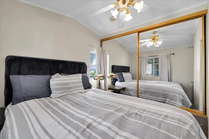 55-LOT 307 (26)