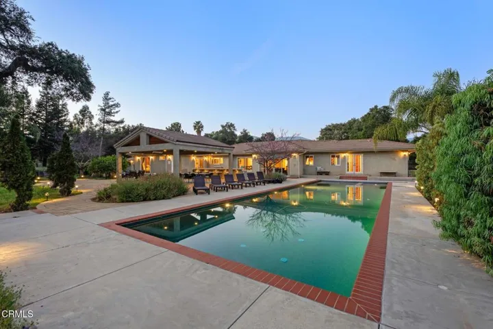 45 11993_MacDonald_Dr-103