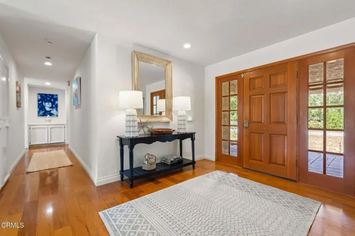 10 11993_MacDonald_Dr-16