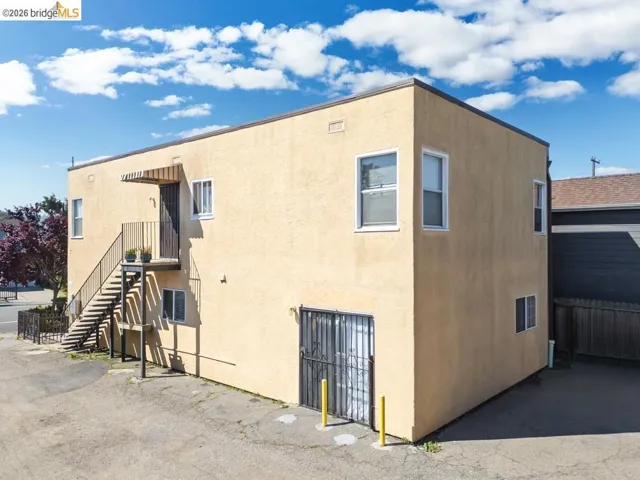2215 Dover Ave, San Pablo, California 94806