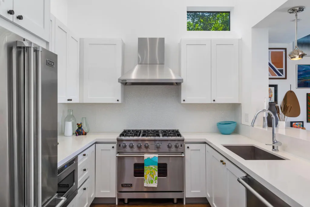 1000 Surrey Lane-21