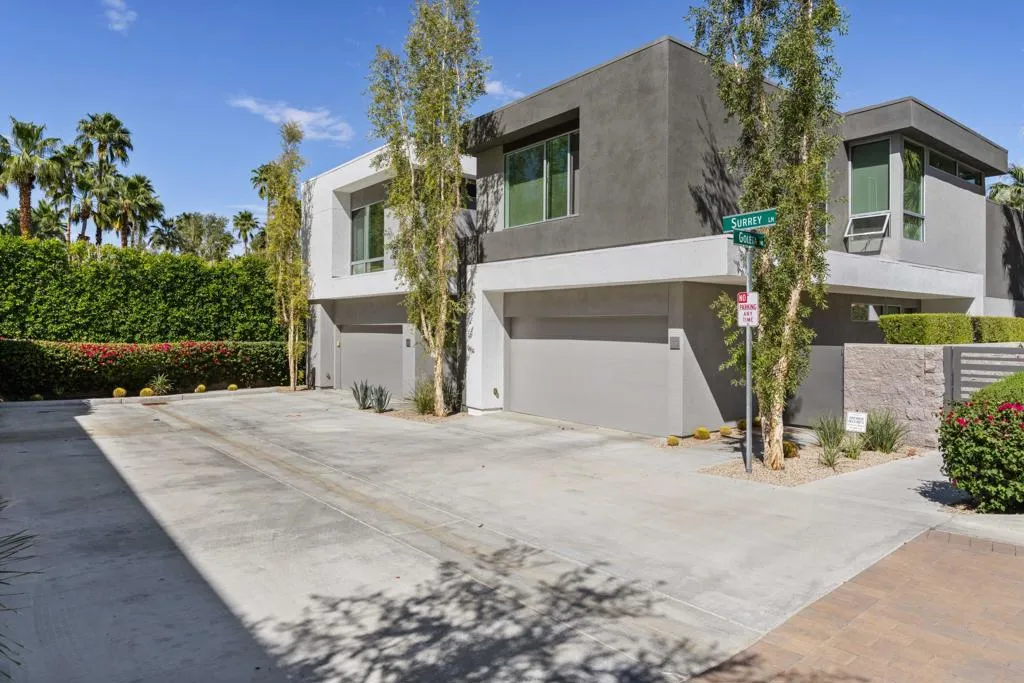 1000 Surrey Lane-4