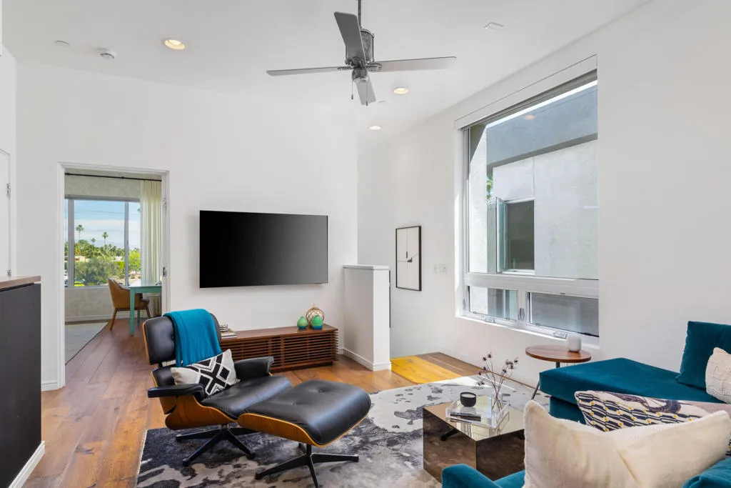 1000 Surrey Lane-23