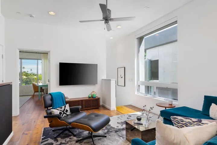 1000 Surrey Lane-23