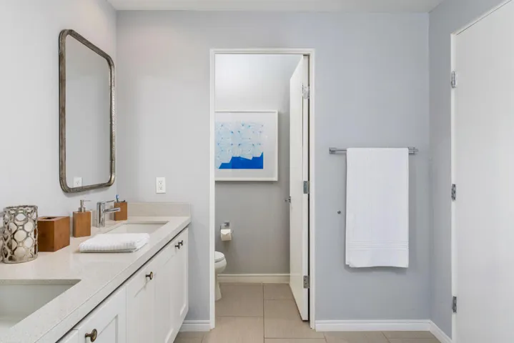 1000 Surrey Lane-34