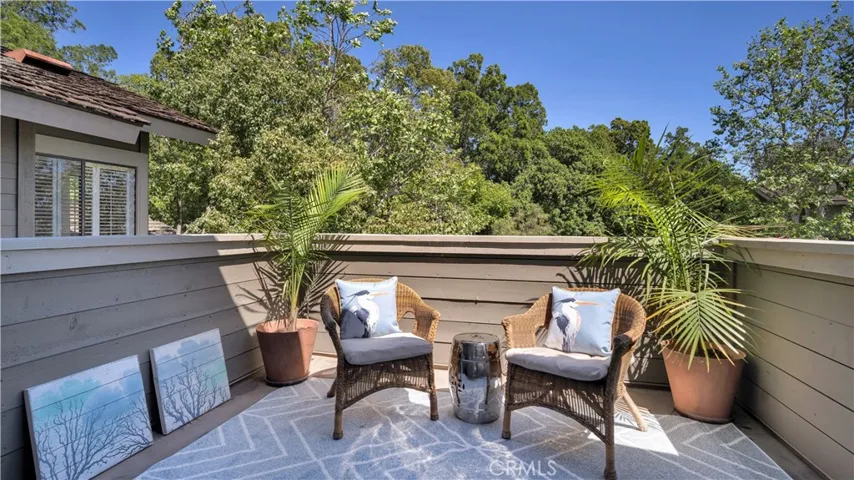 The bedroom deck