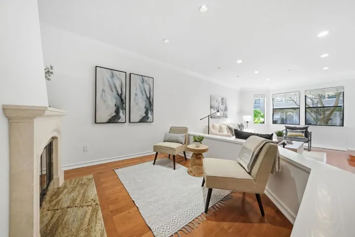 994 La Mesa Terrace F, Sunnyvale, California 94086