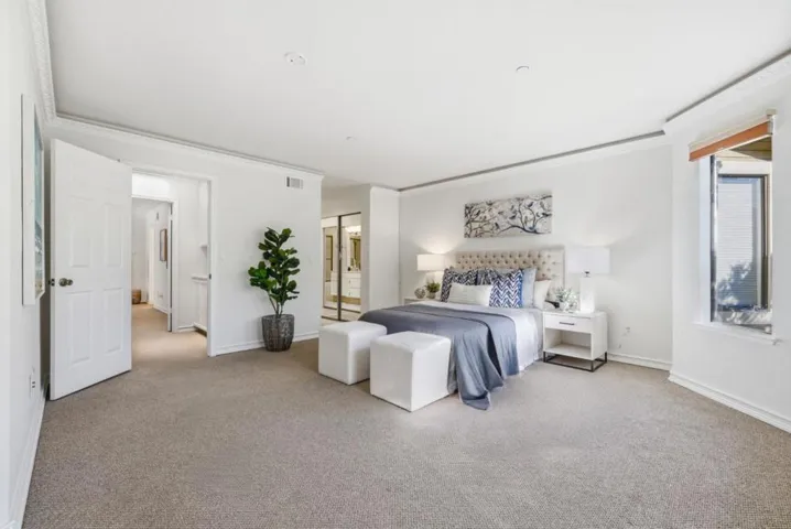 994 La Mesa Terrace F, Sunnyvale, California 94086