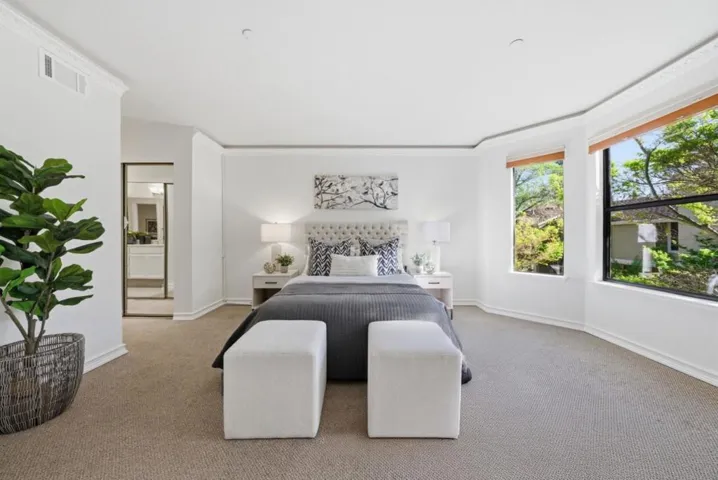994 La Mesa Terrace F, Sunnyvale, California 94086
