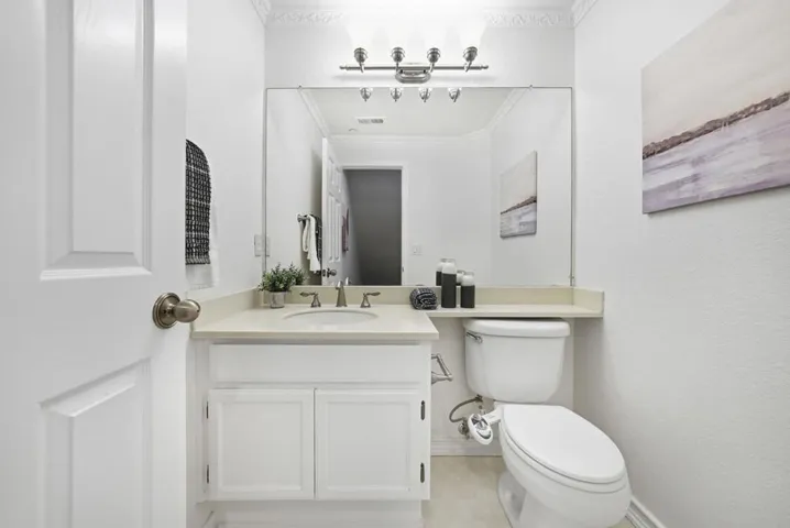 994 La Mesa Terrace F, Sunnyvale, California 94086