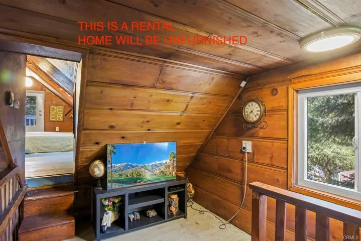 23882 Springwater, Crestline, California 92325