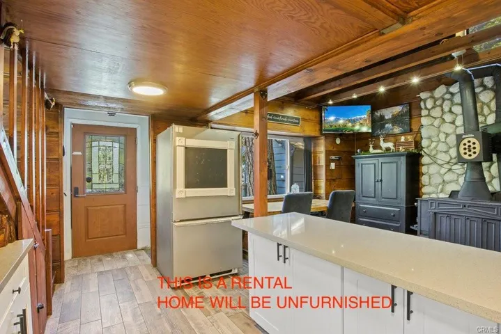 23882 Springwater, Crestline, California 92325