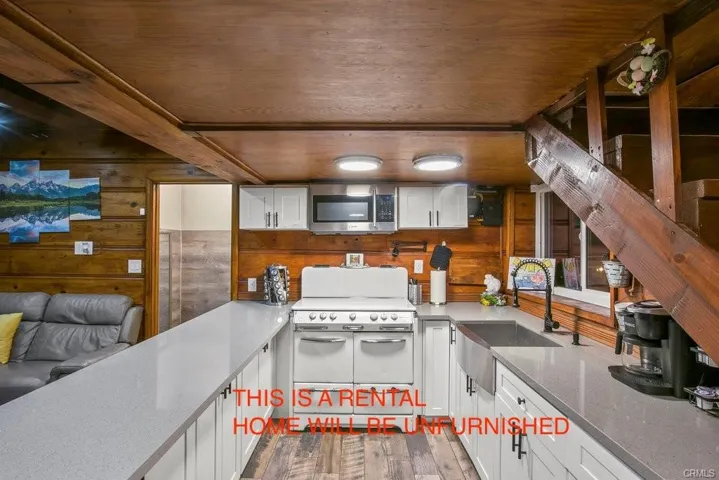 23882 Springwater, Crestline, California 92325