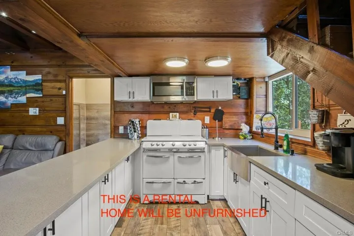 23882 Springwater, Crestline, California 92325
