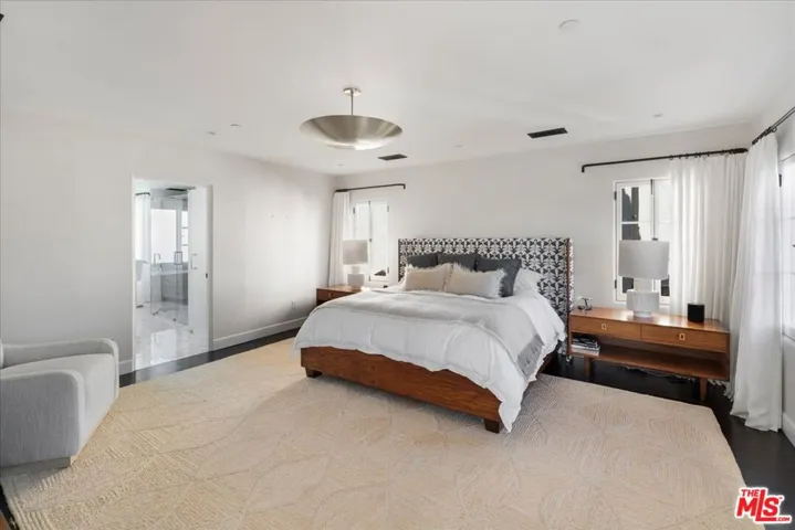 329 S Roxbury Drive, Beverly Hills, California 90212