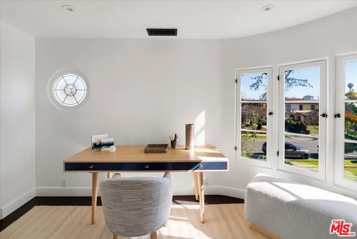 329 S Roxbury Drive, Beverly Hills, California 90212