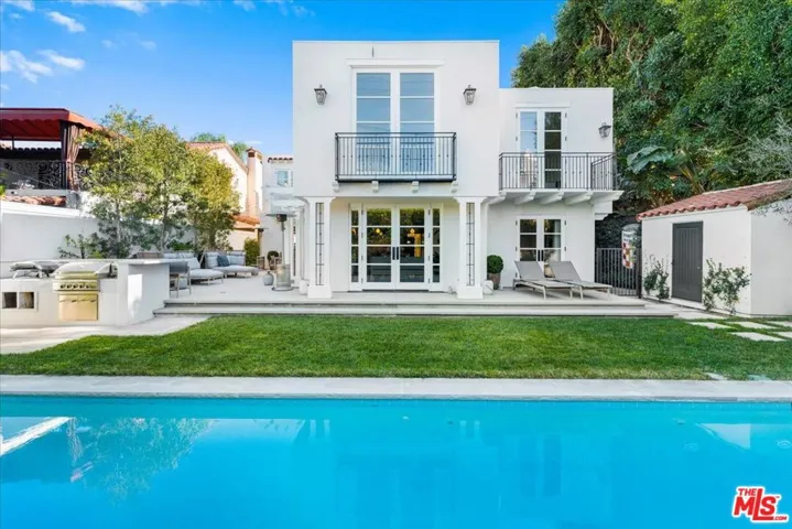 329 S Roxbury Drive, Beverly Hills, California 90212