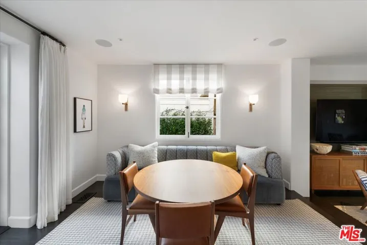 329 S Roxbury Drive, Beverly Hills, California 90212