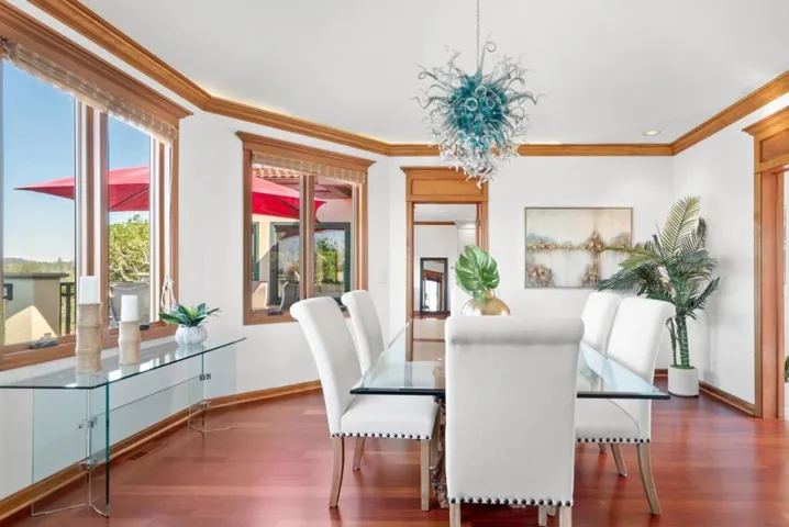 17 Kite Hill Road, Santa Cruz, California 95060
