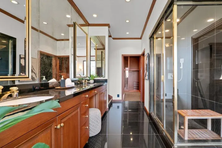 17 Kite Hill Road, Santa Cruz, California 95060