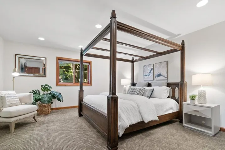 17 Kite Hill Road, Santa Cruz, California 95060