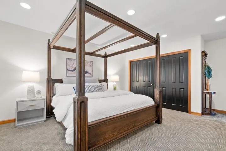 17 Kite Hill Road, Santa Cruz, California 95060