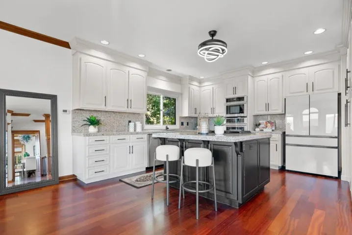 17 Kite Hill Road, Santa Cruz, California 95060
