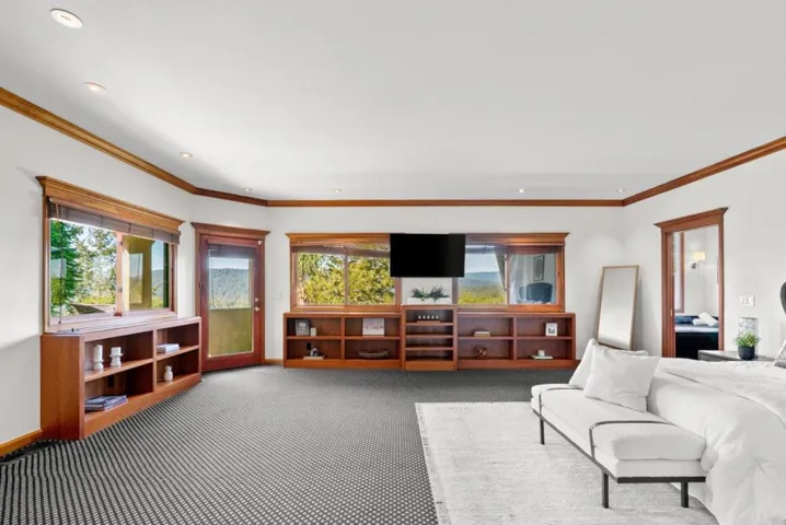 17 Kite Hill Road, Santa Cruz, California 95060