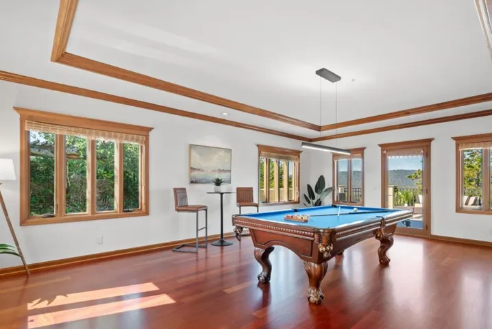 17 Kite Hill Road, Santa Cruz, California 95060