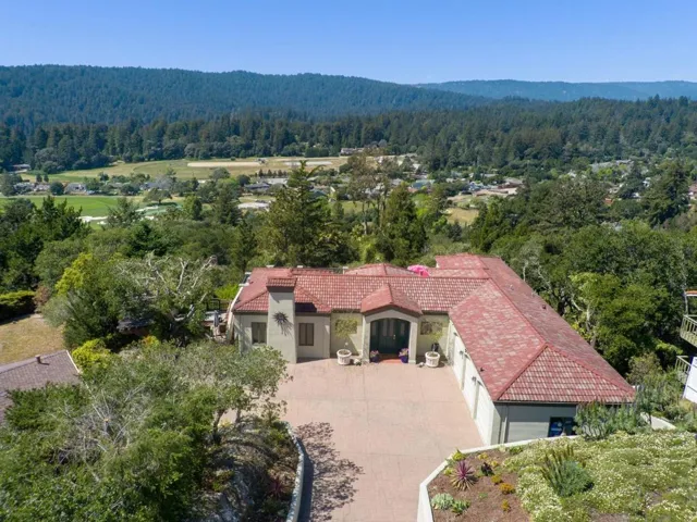 17 Kite Hill Road, Santa Cruz, California 95060