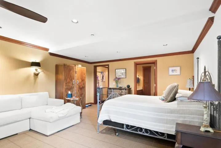 17 Kite Hill Road, Santa Cruz, California 95060